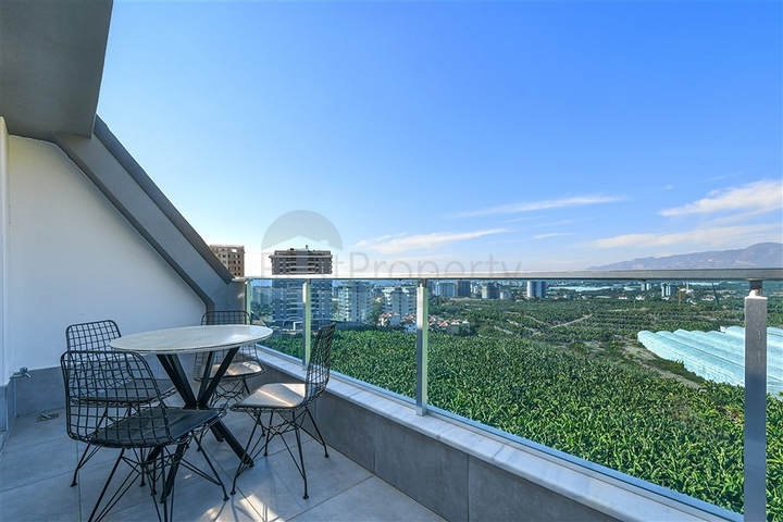 Пентхаус планировки 2+1 в Махмутларе