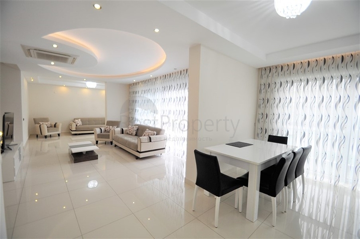 Апартаменты 2+1 в комплексе в 50 метрах от пляжа района Каргыджак