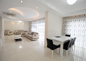 Апартаменты 2+1 в комплексе в 50 метрах от пляжа района Каргыджак