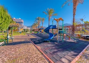 Трехкомнатная квартира в районе Тосмур