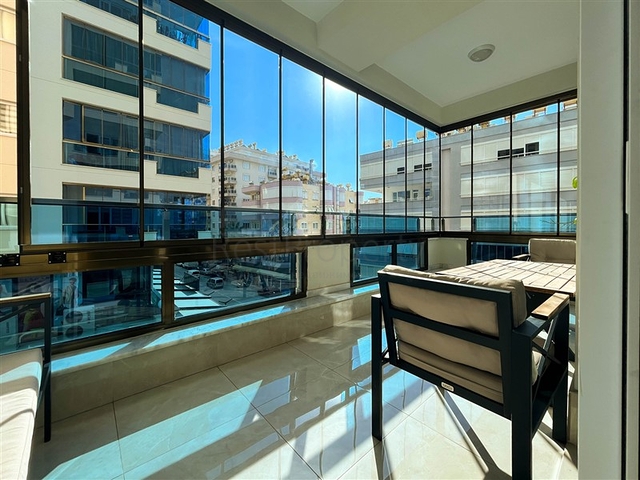 Квартира 2+1 с мебелью в комплексе Махмутлара