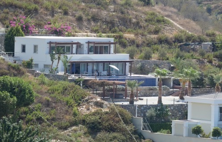 Роскошная вилла в окружении природы и комфорта