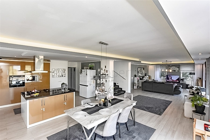 Роскошная вилла в окружении природы и комфорта