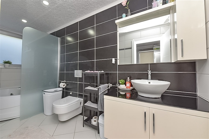 Роскошная вилла в окружении природы и комфорта