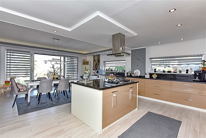 Роскошная вилла в окружении природы и комфорта