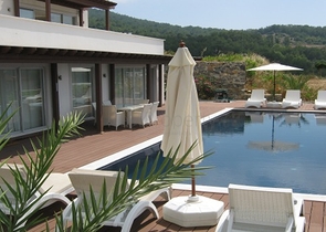 Роскошная вилла в окружении природы и комфорта