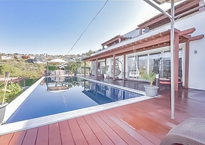 Роскошная вилла в окружении природы и комфорта