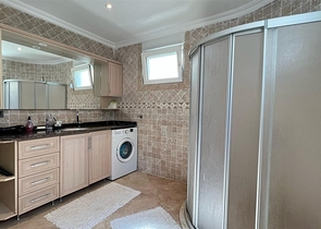 Меблированная вилла с видом на море в живописном районе Каргыджак