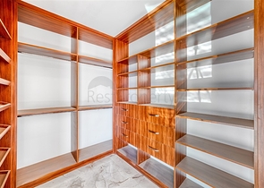 Современная роскошная вилла в центре Джикджилли с панорамным видом на море