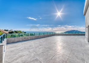 Современная роскошная вилла в центре Джикджилли с панорамным видом на море