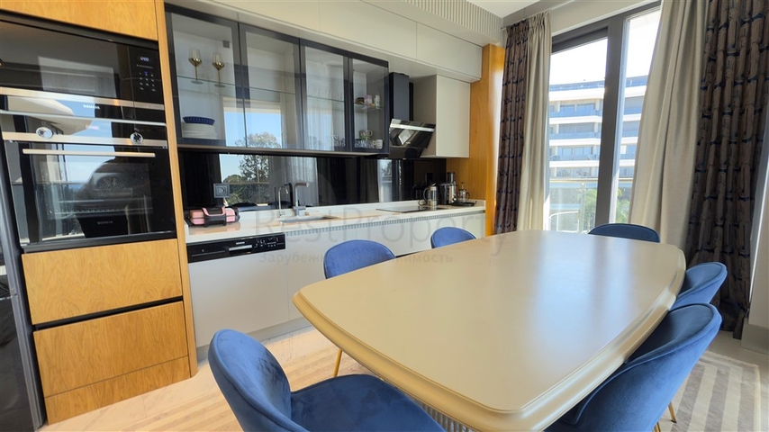 Квартира 2+1 на первой береговой линии в Каргыджаке