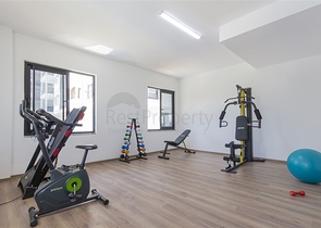 Уютная меблированная квартира 1+1 у моря в развитом комплексе