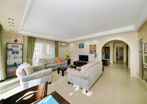 Квартира 2+1 в районе Махмутлар в шаговой доступности до моря