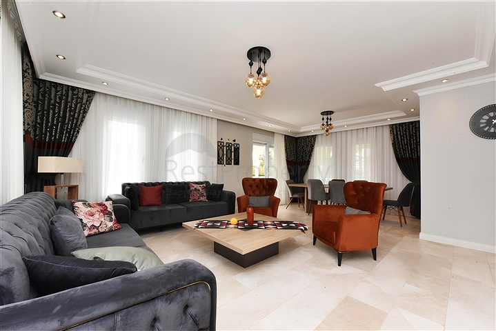 Вилла класса люкс с панорамным видом и полной инфраструктурой в сердце природы