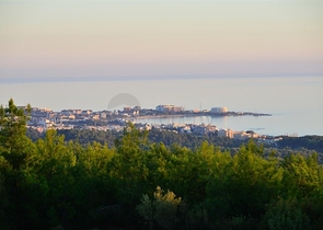 Вилла класса люкс с панорамным видом и полной инфраструктурой в сердце природы