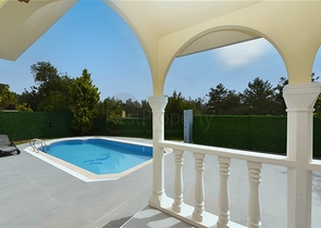 Вилла класса люкс с панорамным видом и полной инфраструктурой в сердце природы