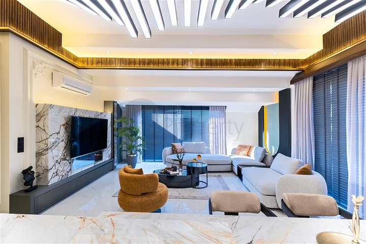 Просторный пентхаус с мебелью в престижном районе Оба