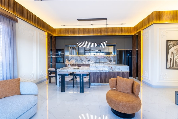 Просторный пентхаус с мебелью в престижном районе Оба