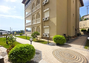 Просторная квартира 2+1 с видом на море в тихом районе Алании 