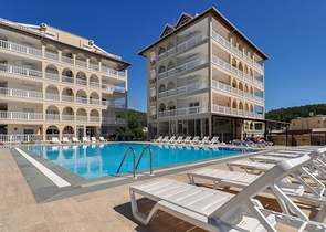 Просторная квартира 2+1 с видом на море в тихом районе Алании 