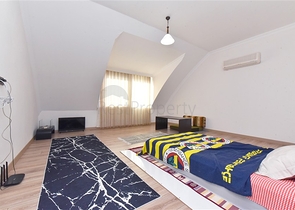 Просторная вилла 11+2 с частным участком и панорамным видом на море