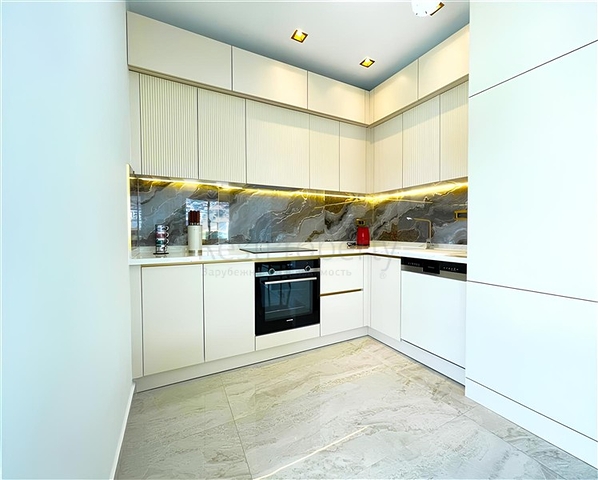 Стильный пентхаус в центре Аланьи — для комфортной аренды у моря