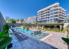 Роскошный пентхаус с видом на море в 50 метрах от моря