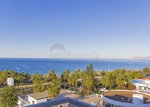 Роскошный пентхаус с видом на море в 50 метрах от моря