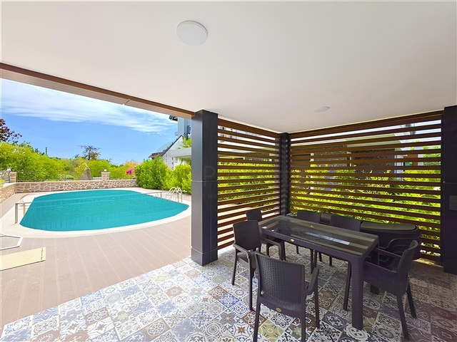 Просторный дуплекс 4+1 в районе Оба – сочетание уюта, тишины и качества