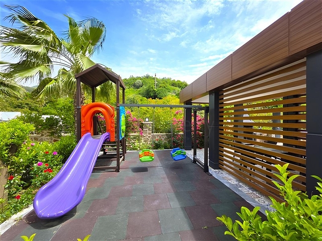 Просторный дуплекс 4+1 в районе Оба – сочетание уюта, тишины и качества