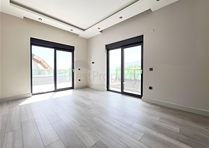 Просторный дуплекс 4+1 в районе Оба – сочетание уюта, тишины и качества