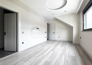 Просторный дуплекс 4+1 в районе Оба – сочетание уюта, тишины и качества