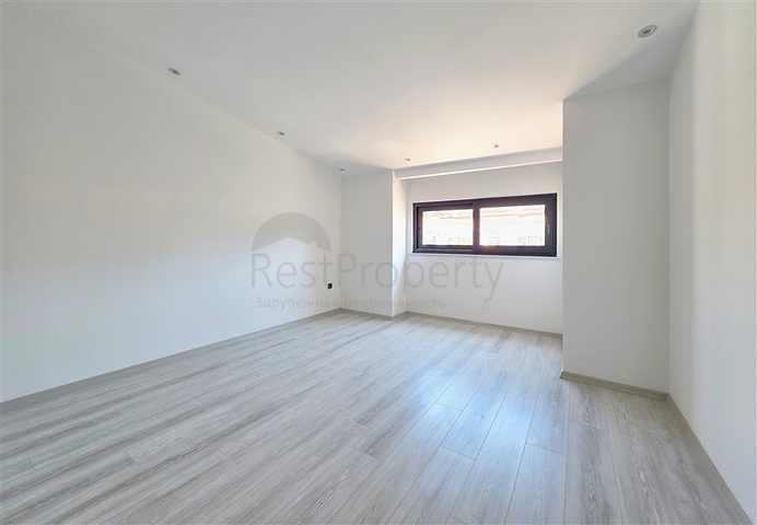 Просторный дуплекс 3+1 в центре Аланьи — стиль, комфорт и шаговая доступность до моря