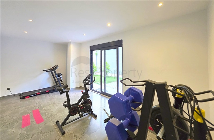 Просторный дуплекс 3+1 в центре Аланьи — стиль, комфорт и шаговая доступность до моря