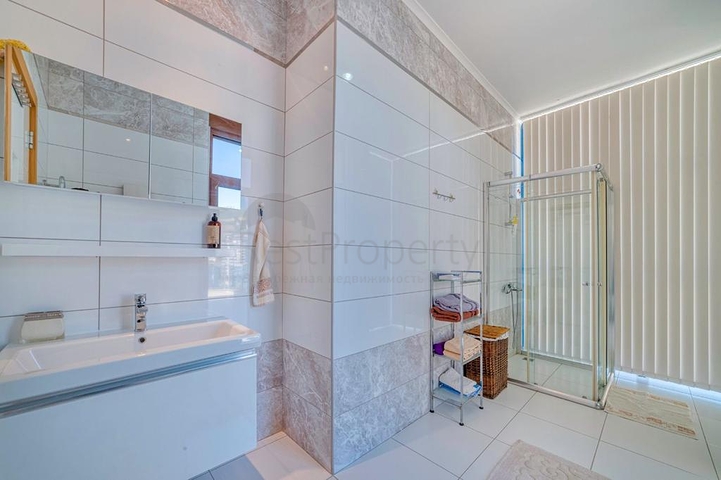 Элегантный пентхаус с видом на море в сердце Аланьи