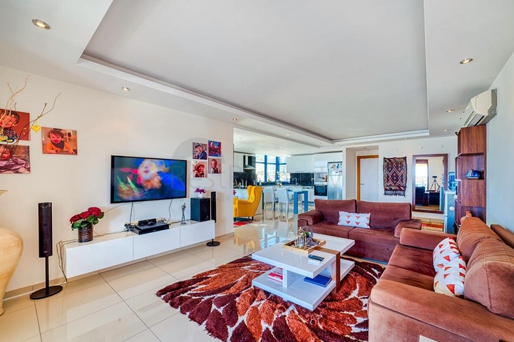 Элегантный пентхаус с видом на море в сердце Аланьи