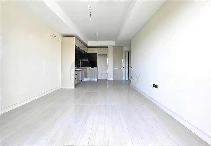 Роскошная квартира у моря с развитой инфраструктурой в Тюрклере