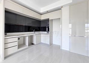 Роскошная квартира у моря с развитой инфраструктурой в Тюрклере