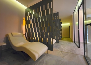 Роскошная квартира у моря с развитой инфраструктурой в Тюрклере