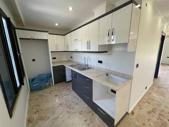 Уютная вилла с большим участком — комфорт и тишина в окружении природы