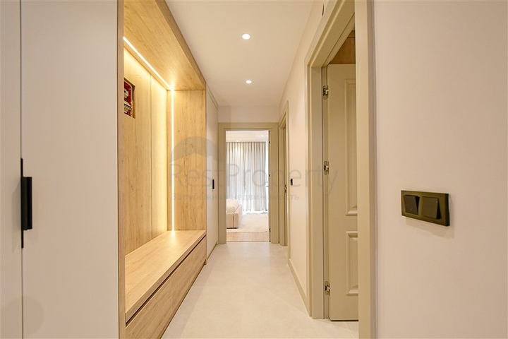 Просторная меблированная квартира 2+1 рядом с морем — идеальный вариант для жизни и отдыха