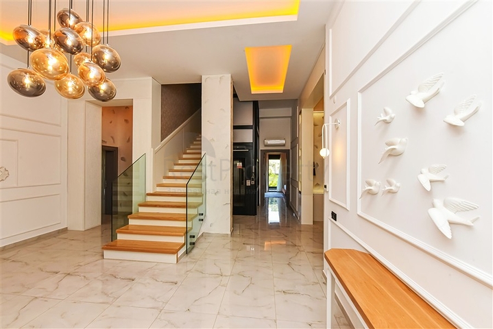 Роскошная вилла с панорамным видом на море — идеальное сочетание уюта, стиля и уединения