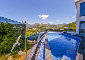 Роскошная вилла с панорамным видом на море — идеальное сочетание уюта, стиля и уединения