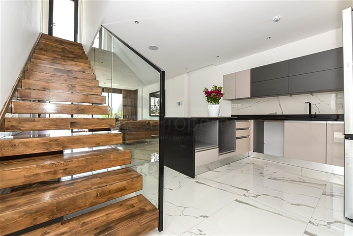 Современная вилла с морским видом в окружении природы и премиального комфорта