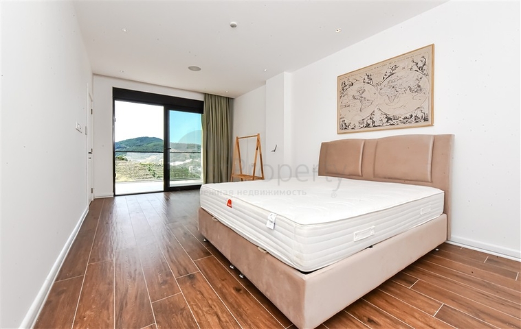 Современная вилла с морским видом в окружении природы и премиального комфорта