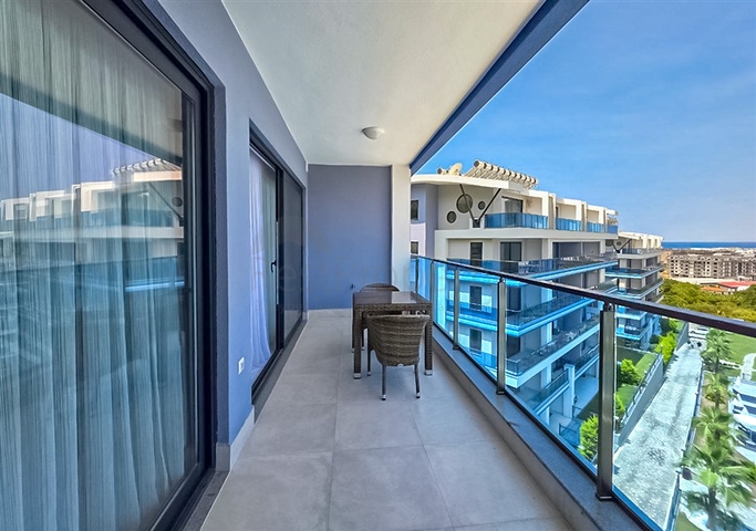 Современные апартаменты с панорамным видом на море 