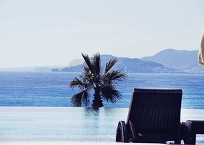 Квартира с видом на море в жилом комплексе с инфраструктурой премиум-класса Квартира с видом на море в жилом комплексе с инфраструктурой премиум-класса