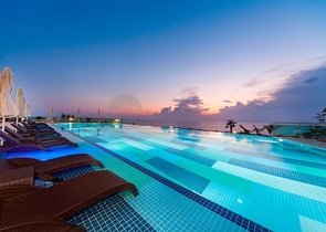 Квартира с видом на море в жилом комплексе с инфраструктурой премиум-класса Квартира с видом на море в жилом комплексе с инфраструктурой премиум-класса