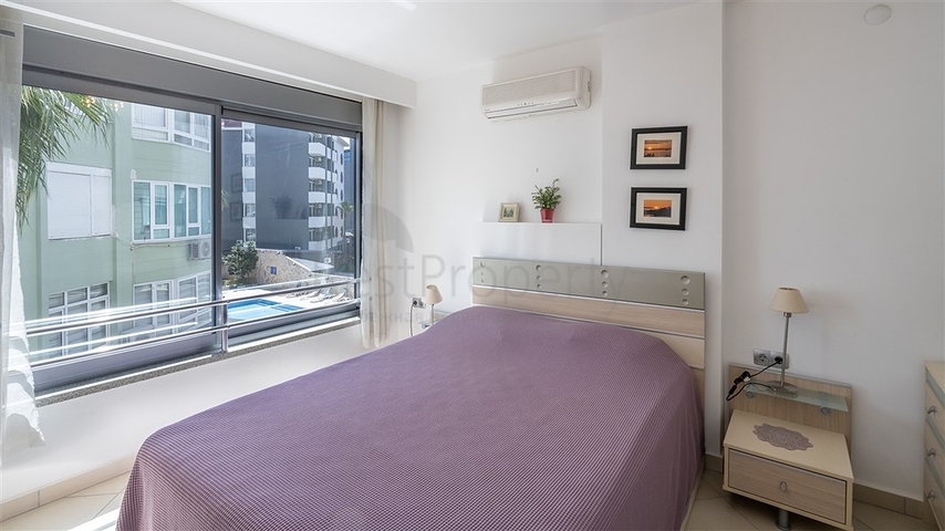 Меблированная квартира в 50 метрах от пляжа в самом центре Оба