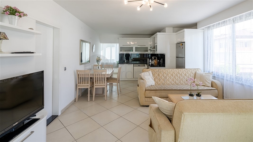 Меблированная квартира в 50 метрах от пляжа в самом центре Оба